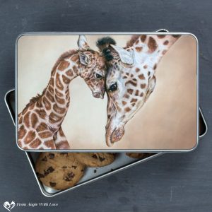 Giraffe Biscuit Tin - Tenderness